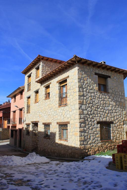 Casa Rural Lahuerta Apartamentos Guadalaviar Exterior foto